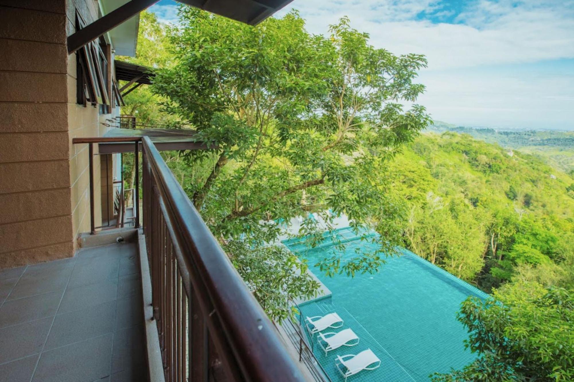 Mist Mountain Resort Powered By Cocotel سيبو المظهر الخارجي الصورة
